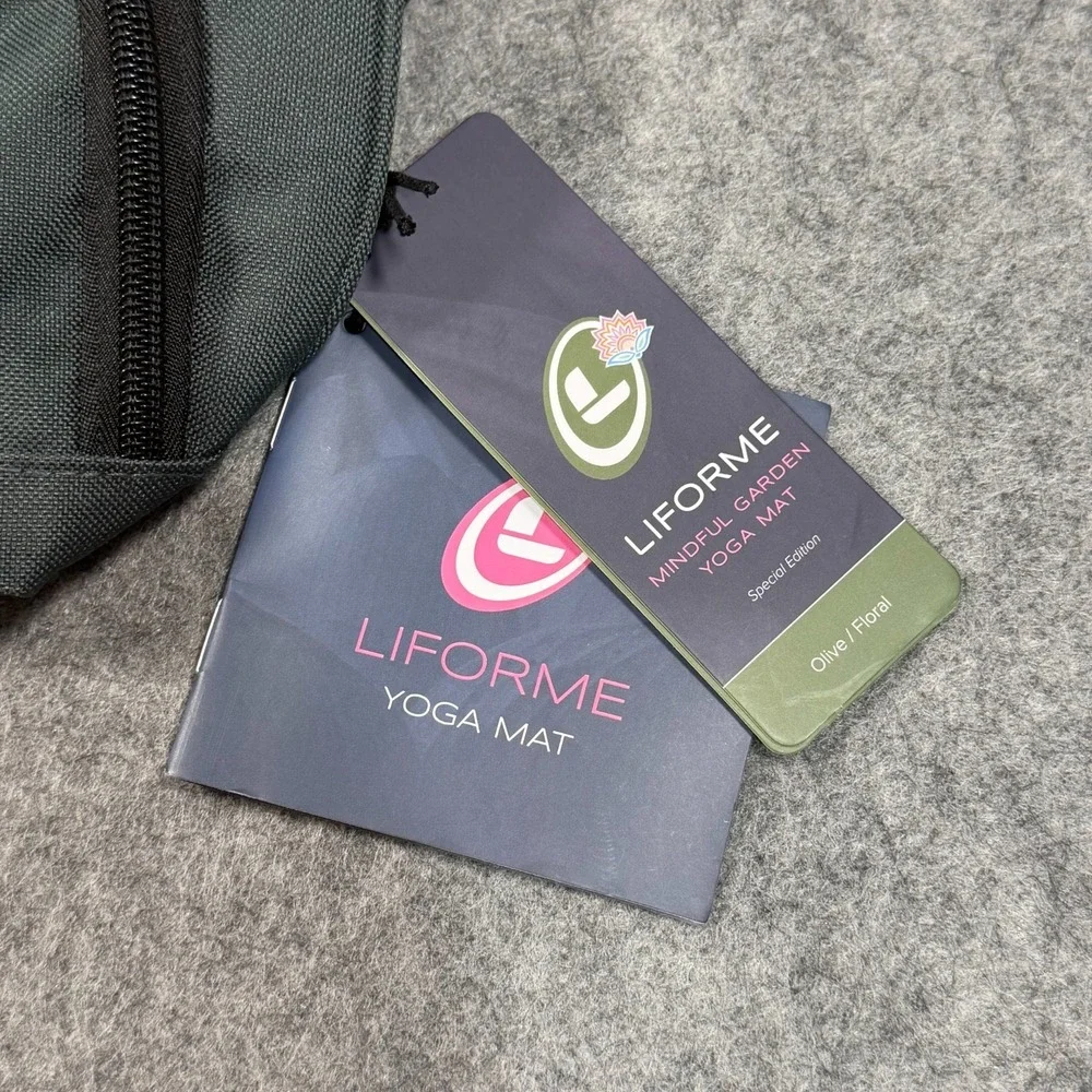 NWT Liforme Mindful Garden Special Edition Olive Green Yoga Mat Carrying Case